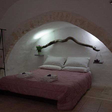 Casa Don Paulu Villa ออสตูนี ภายนอก รูปภาพ