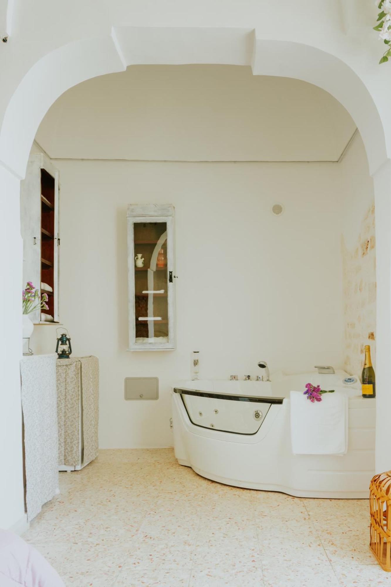 Casa Don Paulu Villa ออสตูนี ภายนอก รูปภาพ